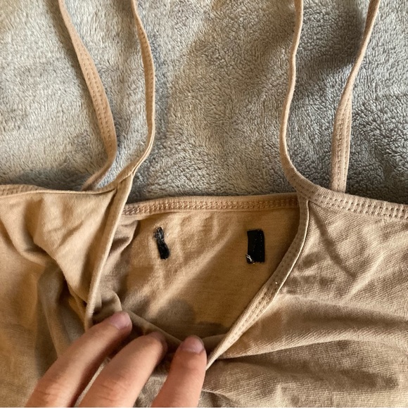 Light beige camisole tanktop size small - Picture 3 of 3